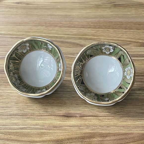 Vintage Nippon Japan Hand Painted Two Footed Small Bowls. lot of 2 - Picture 10 of 16